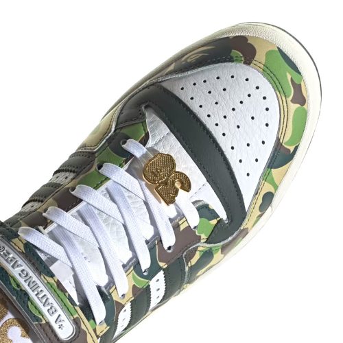 Adidas Forum 84 Low Bape 30th utcai cipő