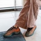 Adidas Yeezy 700 V3 "Copper Fade" utcai cipő
