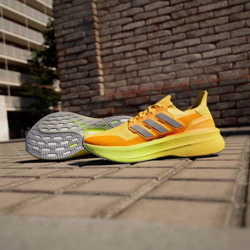 Adidas Ultra Boost 5 Spark