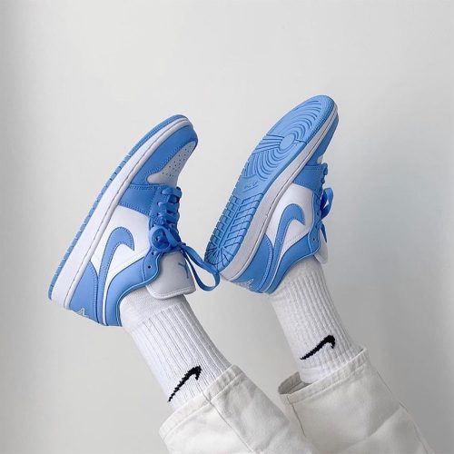 Jordan 1 Low UNC
