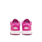 Jordan 1 Low Fire Pink utcai cipő
