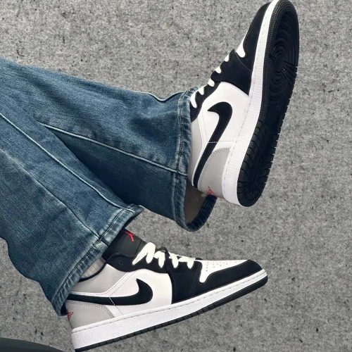 Jordan 1 Low SE White Fire Red