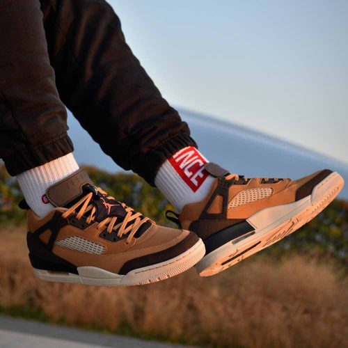 Jordan Spizike Low Flax Black Sanddrift