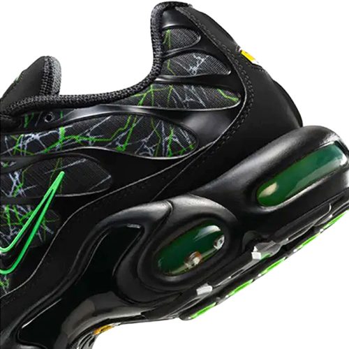 Nike Air Max Plus Shattered Glass