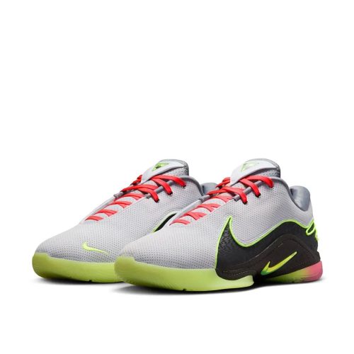 Nike LeBron 22 Moonlight