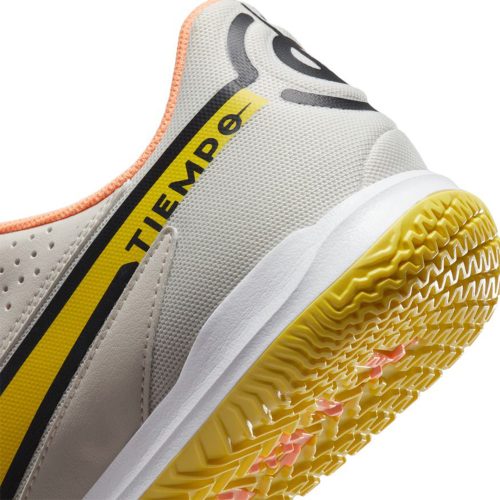 Nike Tiempo Legend 9 Academy IC Phantom Yellow Strike